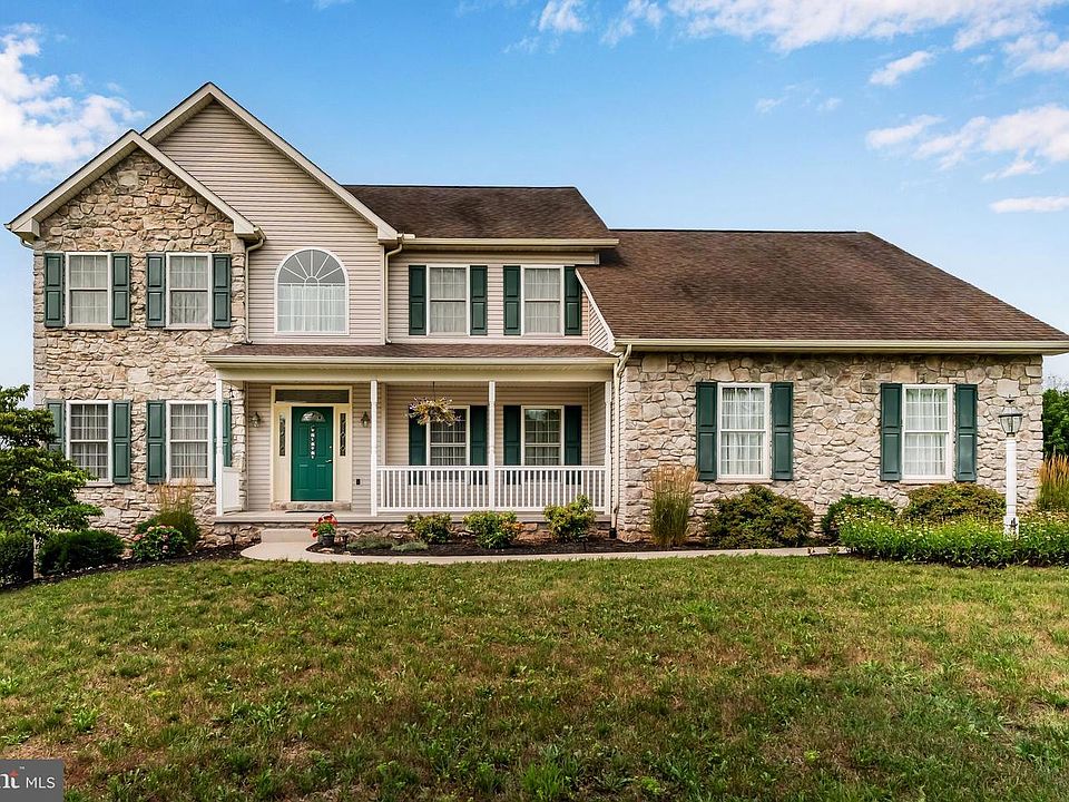 1st image of 410 Pheasant Rd