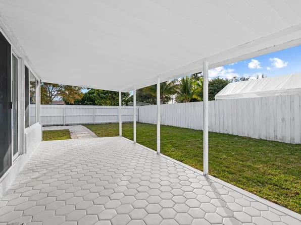 4101 NW 12th Terrace, Oakland Park, FL 33309