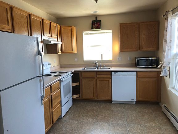 2nd image of 213 Show Pl APT B