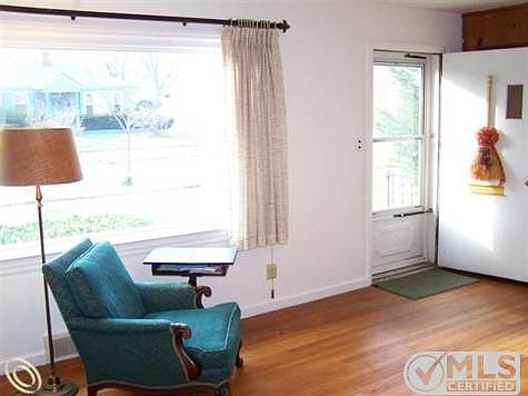 Living Room.JPG