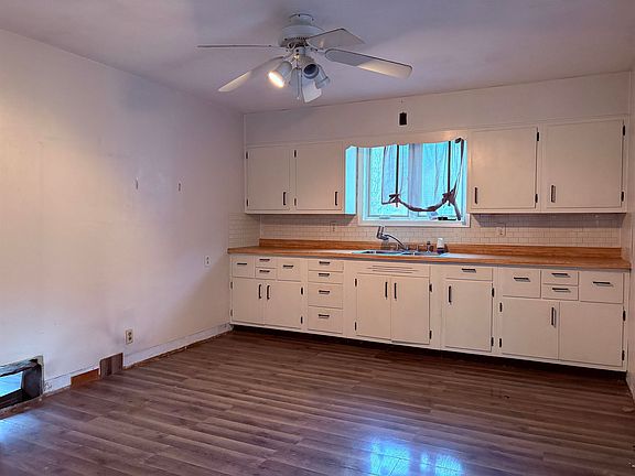 3rd image of 309 W South St
