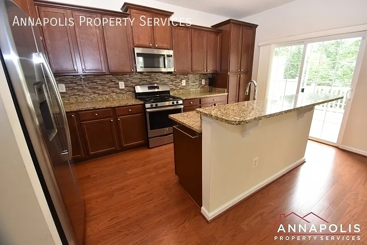 1013 Red Clover Rd — Photo 4