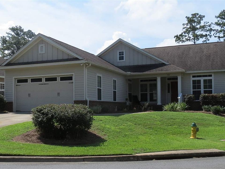 1st image of 3305 Harbor Club Dr