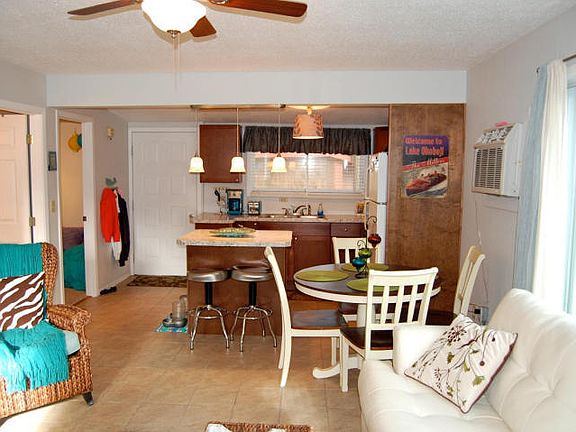 4th image of 42 Barton Dr