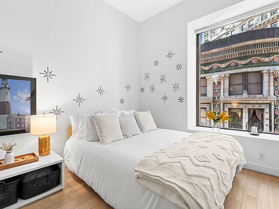5th image of 75 Wall St APT 19H