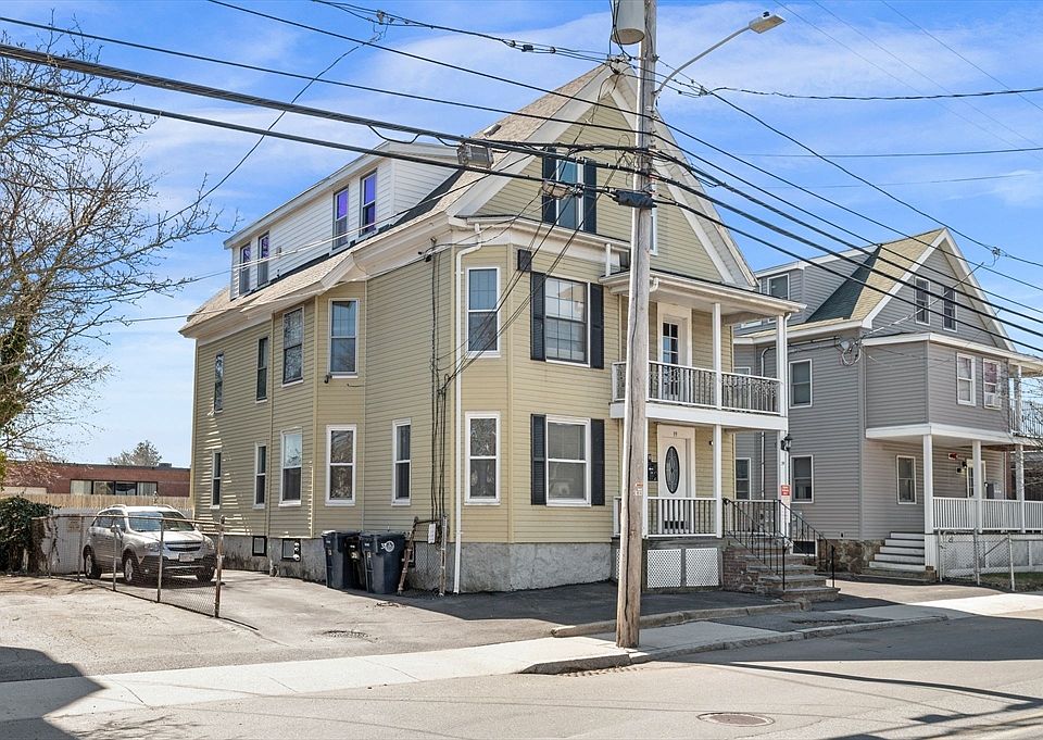1st image of 39 Mason St