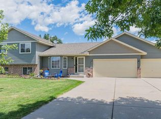 608 Ashley Cir SW, Saint Michael, MN 55376