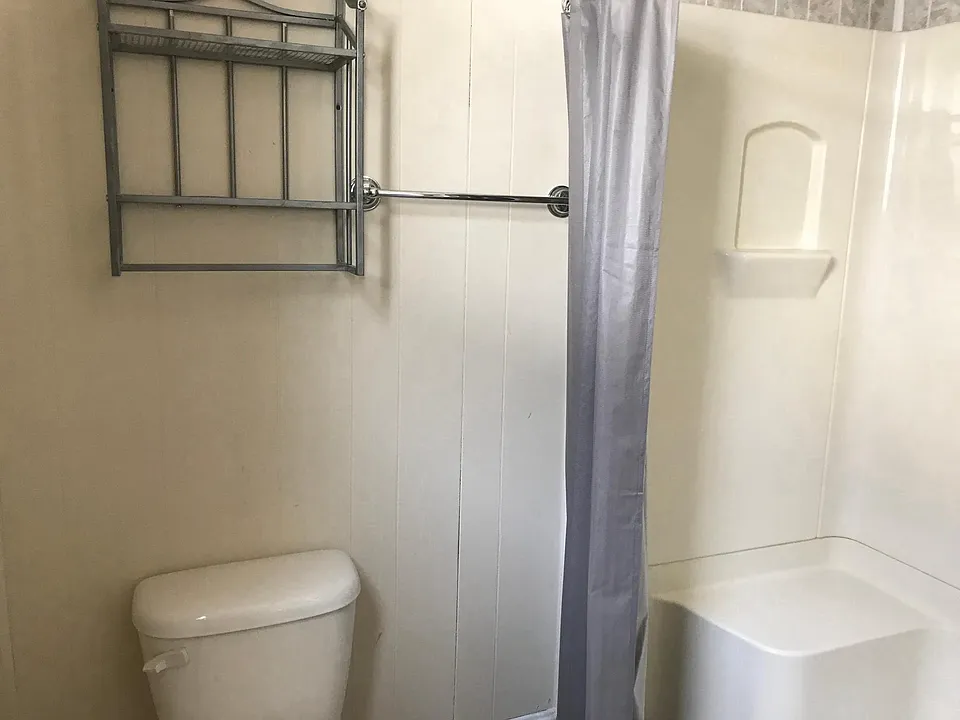 Master Bath/ guest bath seat in shower 2 doors with locks