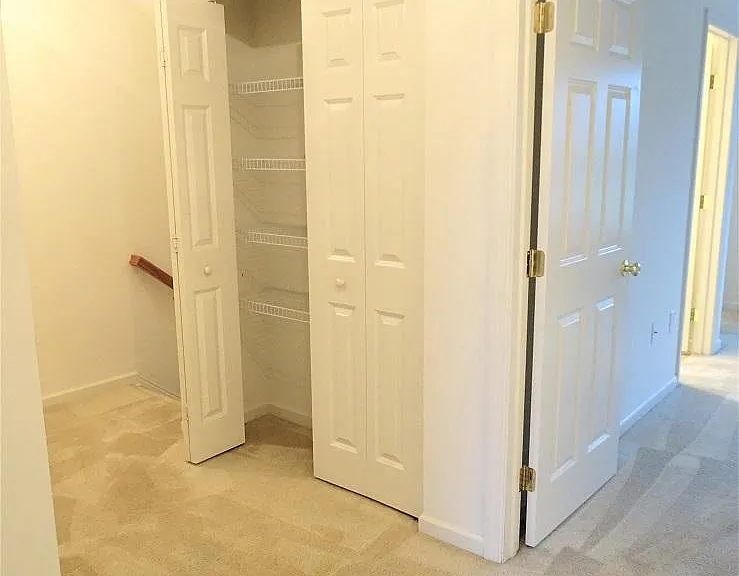 2527 Oakwood Ln — Photo 11