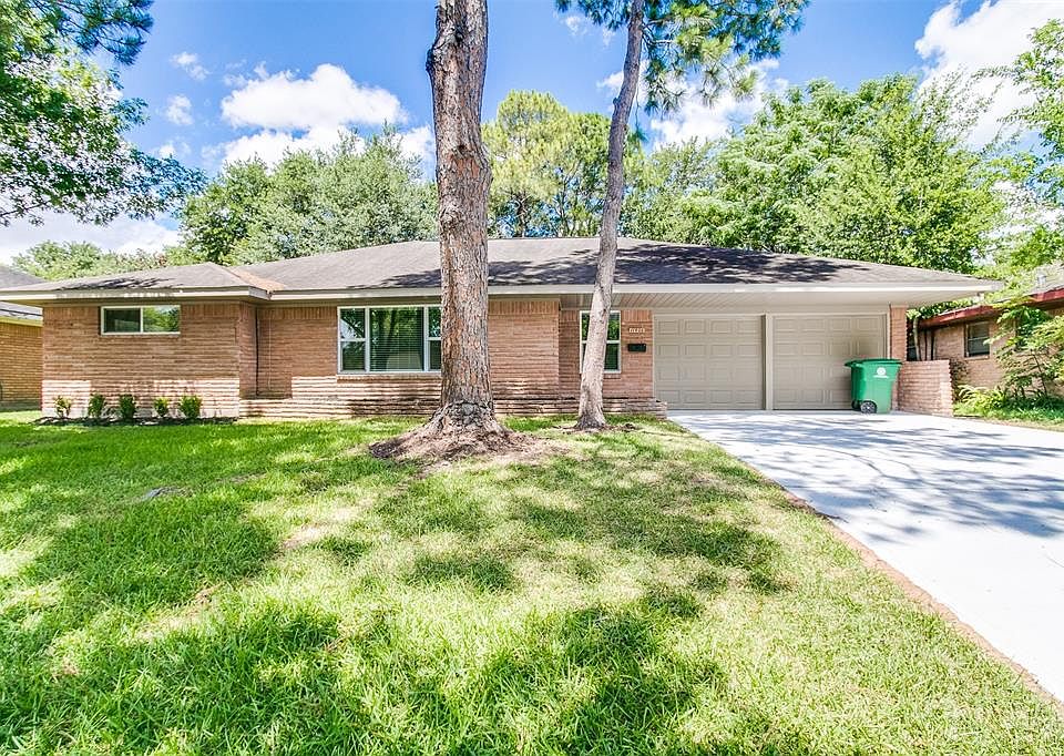 1st image of 11426 Mullins Dr