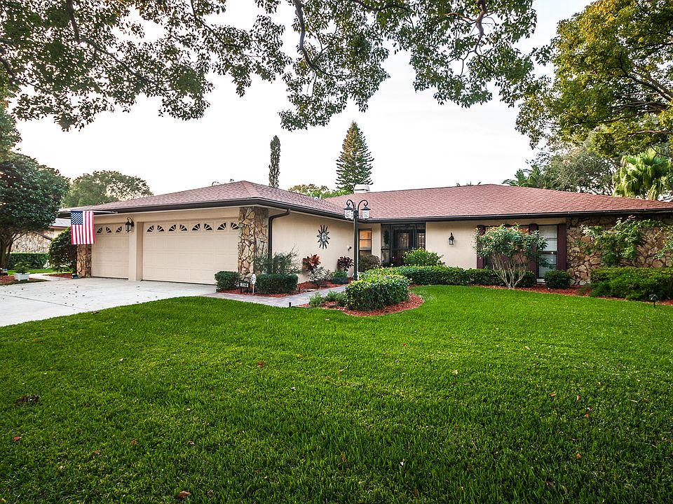 3166 Hyde Park Drive