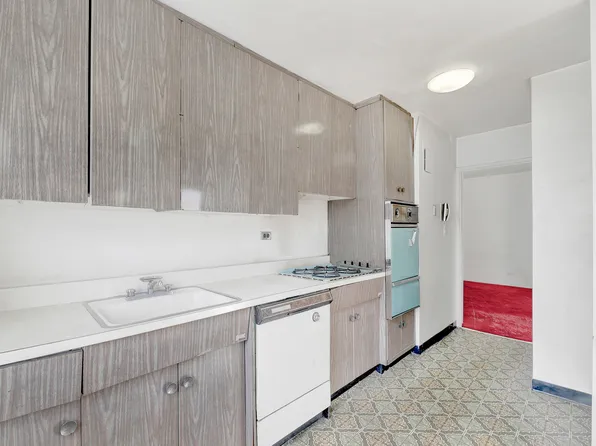 3215 Avenue H image 9 of 20