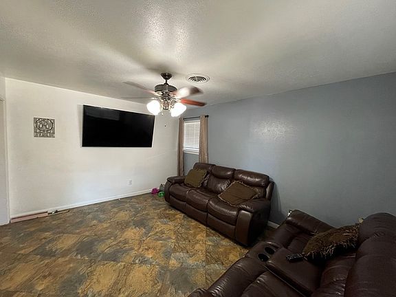 2nd image of 1609 Petroleum Dr