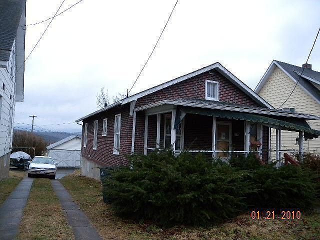 1st image of 1039 Woodrow Ave SE