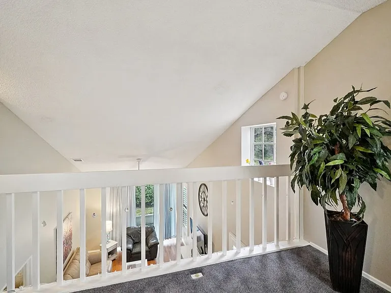 2243 Andover Cir — Photo 22