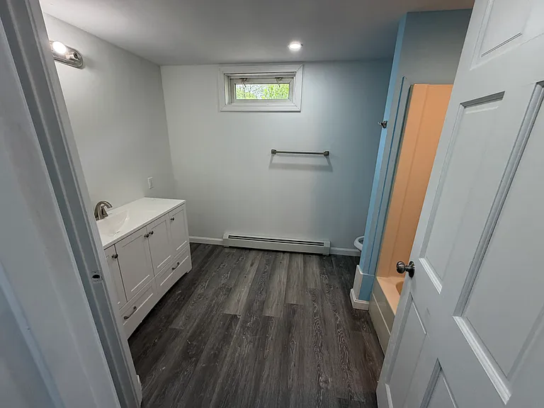 1342B Intervale Rd #B — Photo 9