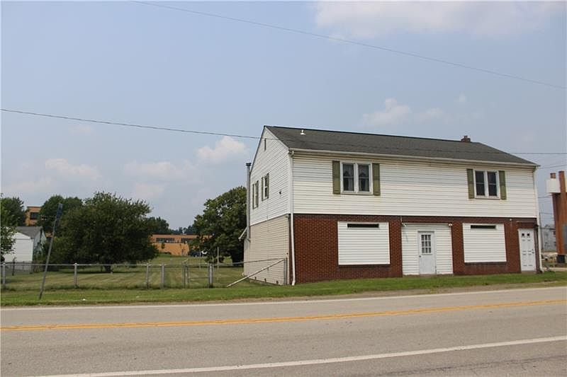 300 W St, Carmichaels, PA 15320 Zillow