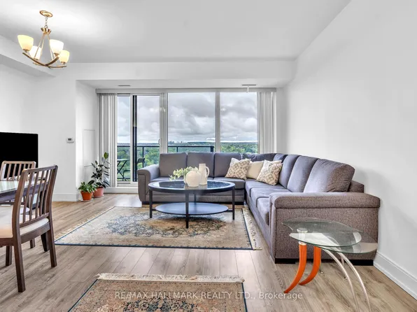 9608 Yonge St #1609A, Richmond Hill, ON L4C 0X4