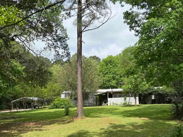 245 Red Fox Rd, Marshall, TX 75670
