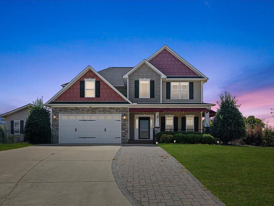 1st image of 174 Silverthorne Dr