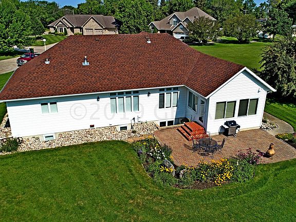 3rd image of 148 W Brunsdale Dr
