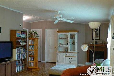 4th image of 154 Oak Valley Dr