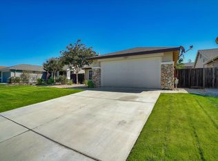 2387 Paradise Dr, Hollister, CA