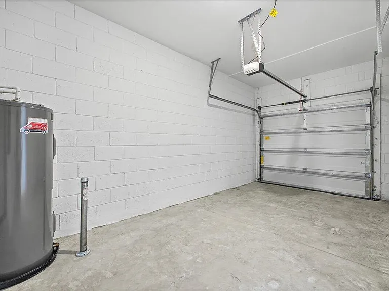 3064 Chromatic St — Photo 6