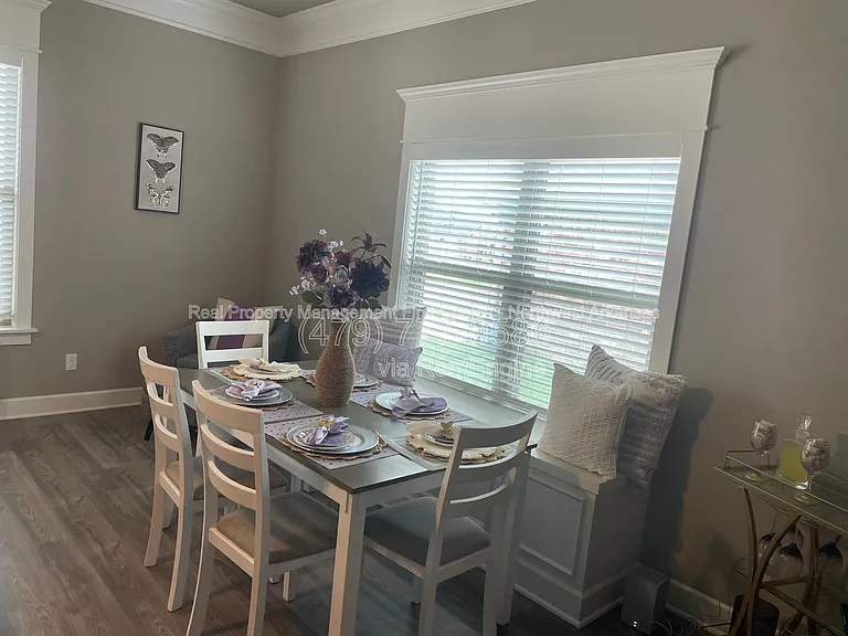 1020 Trestle Ln — Photo 11