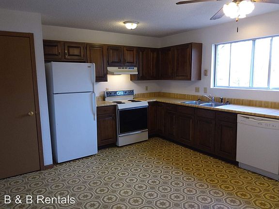 4th image of 622 Boxwood Dr #622