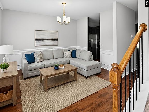 4th image of 371 Explorer Dr