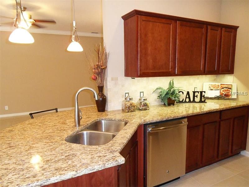 1st image of 225 Asterbrooke Dr