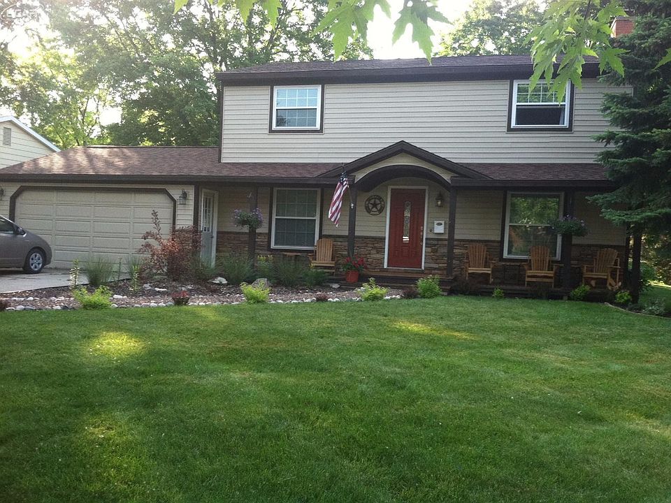 1st image of 347 Woodbridge Dr