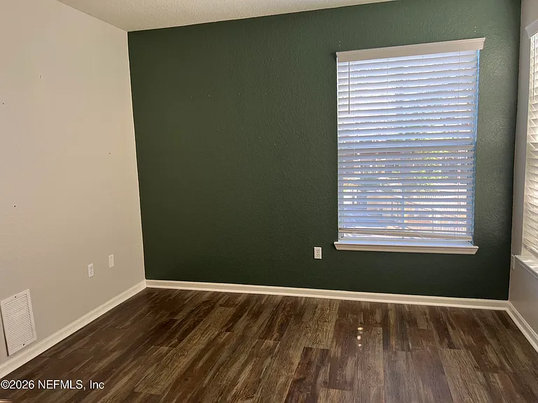 8539 Gate Pkwy W #121 — Photo 17
