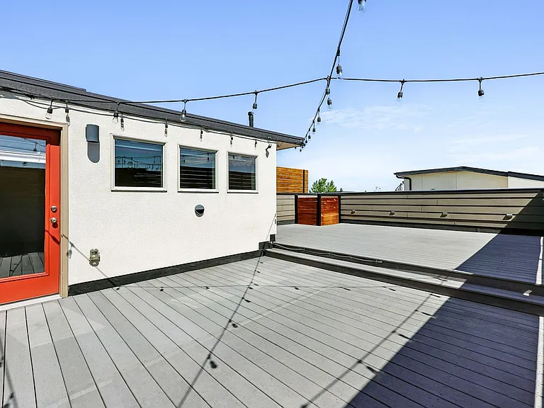 5630 S Sycamore St — Photo 11