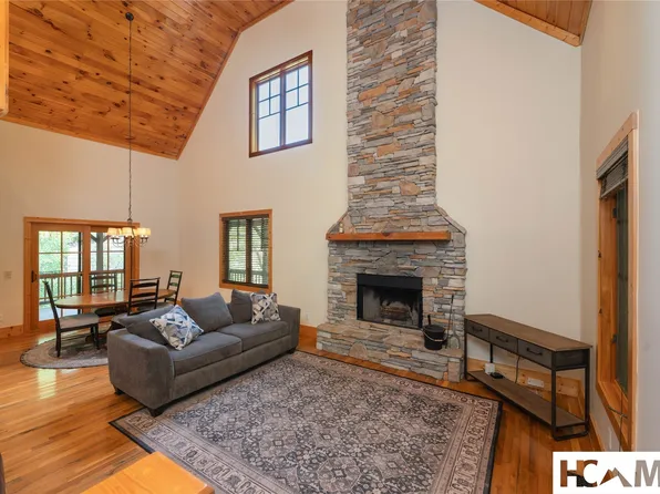 225 Catesby Trail, Cashiers, NC 28717