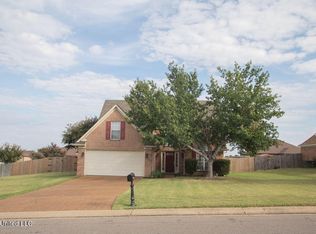 2142 Heather Rdg, Southaven, MS 38672