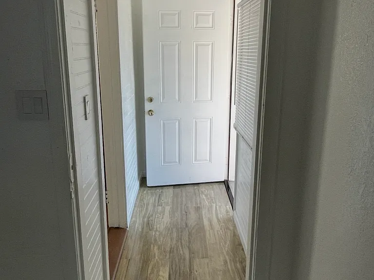 8816 E St — Photo 5