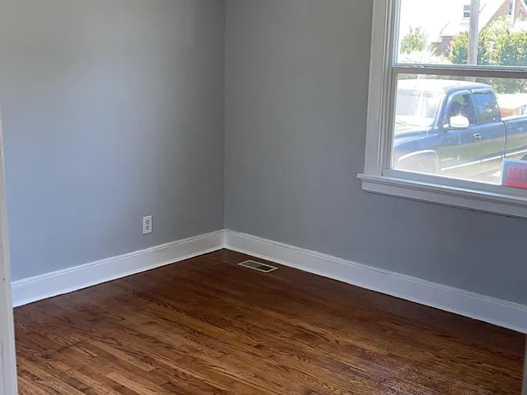309 Koch Ave — Photo 4