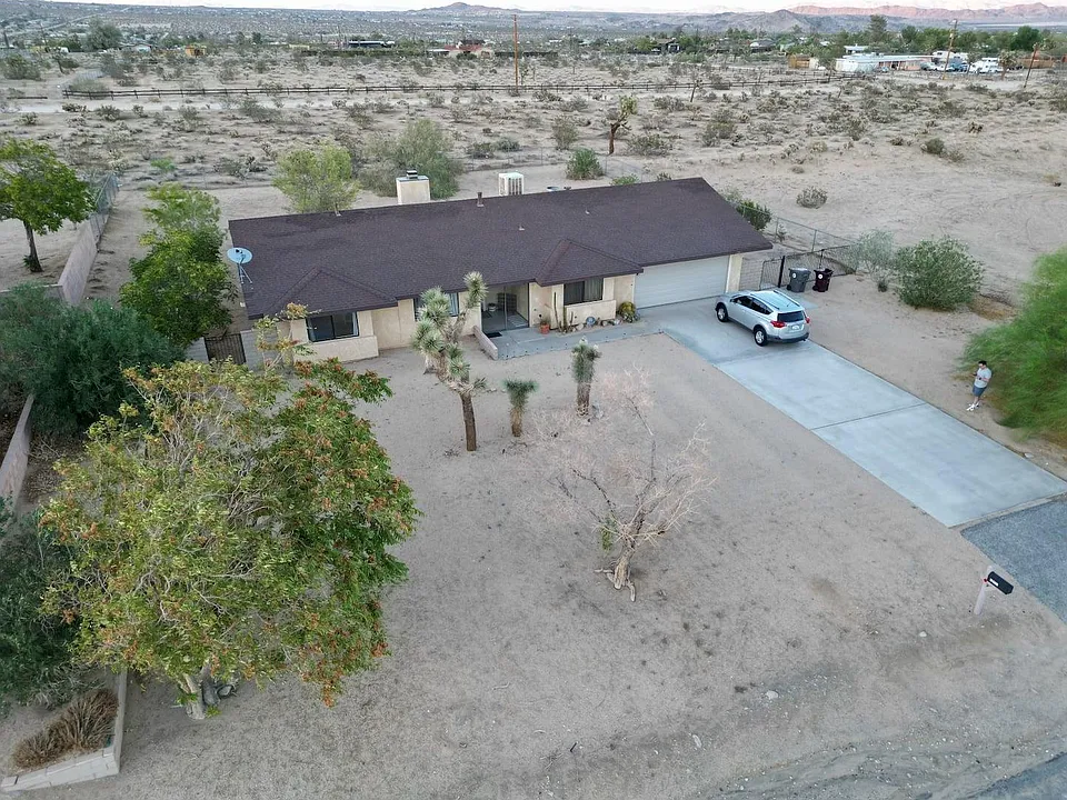 62236 Crestview Dr