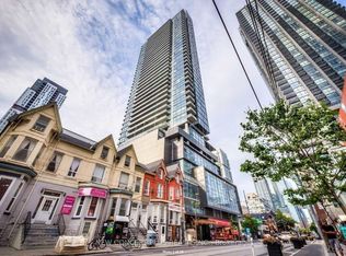 290 Adelaide St W #3701, Toronto, ON M5V 1N1