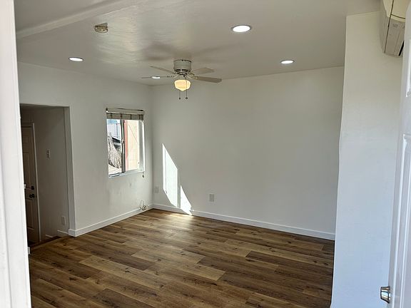 4th image of 790 Grossmont Ave