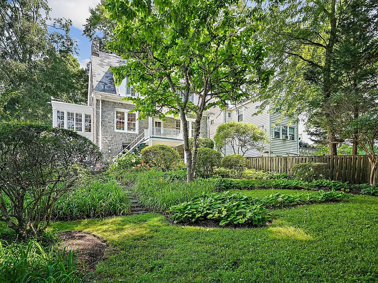 3612 Albemarle St NW — Photo 41