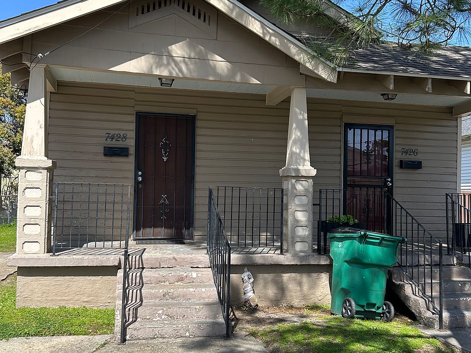 1st image of 7426-28 Claremont Dr