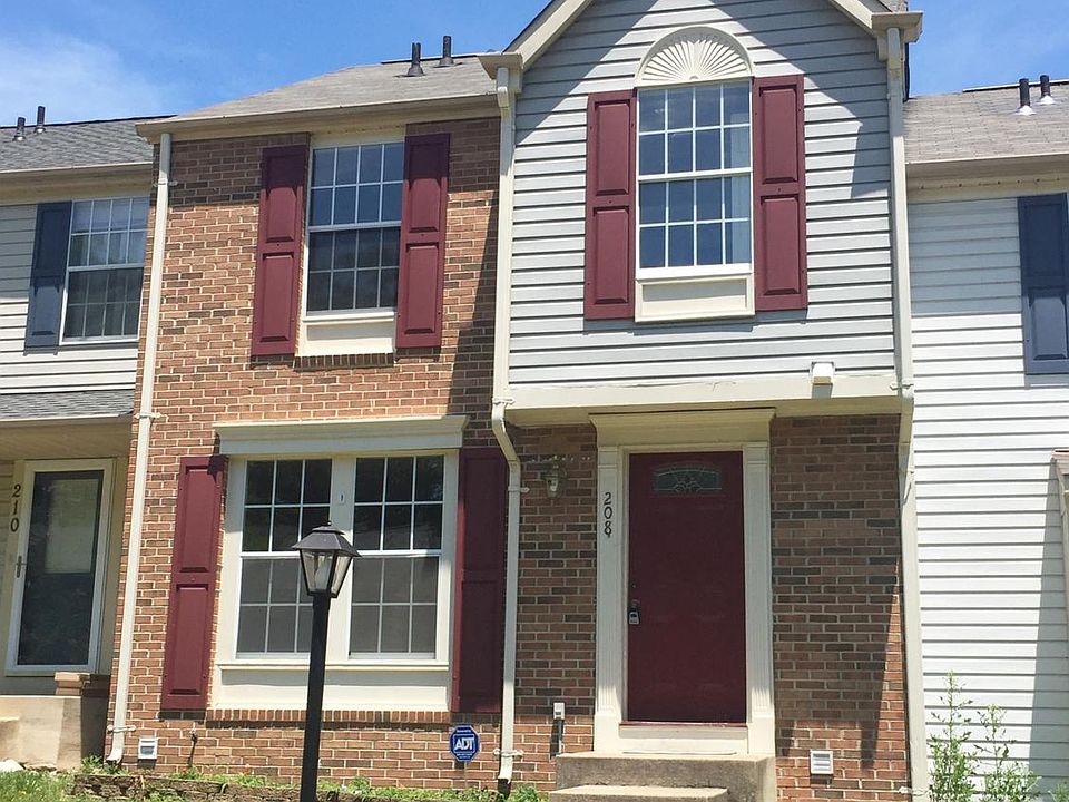1st image of 208 Independence Dr