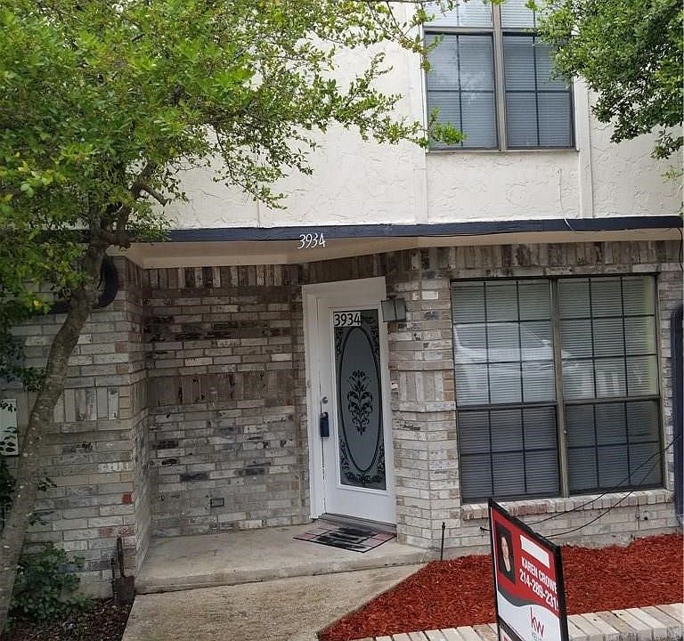 1st image of 3934 Brandon Park Dr