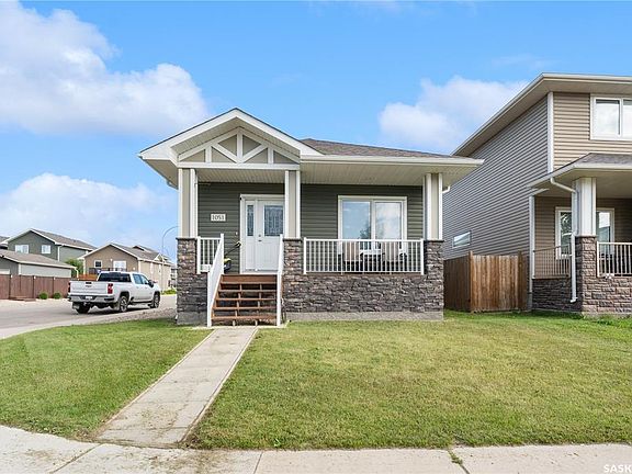 2nd image of 1051 Parr Hill DRIVE