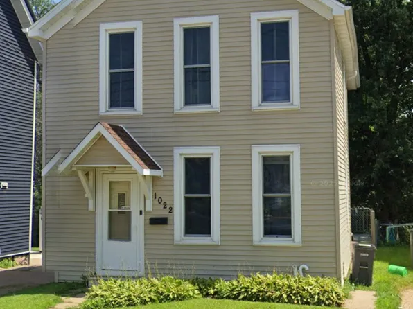 1022 Garfield Ave, Dubuque, IA 52001