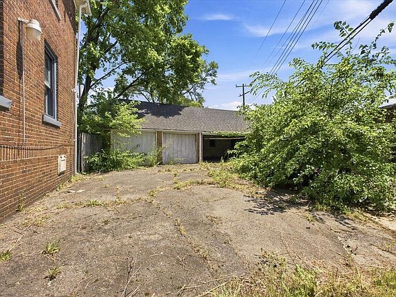 4th image of 12824 Steel St