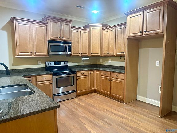 2nd image of 208 Treetop Dr